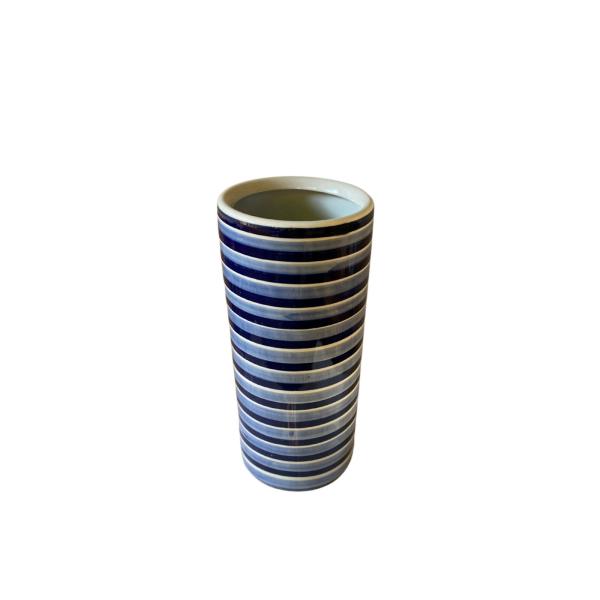 Green and White Diamond Print Umbrella Stand