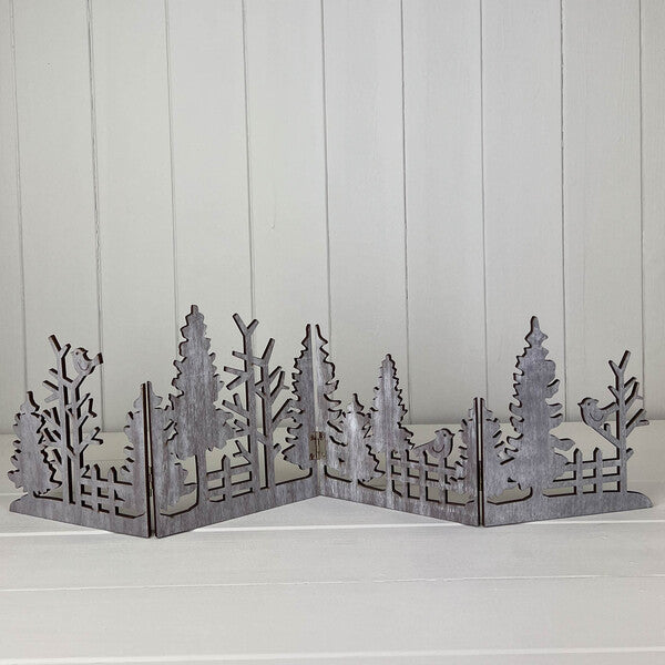 White Wooden Christmas Scene Display (18.5cm) Weight- 124g