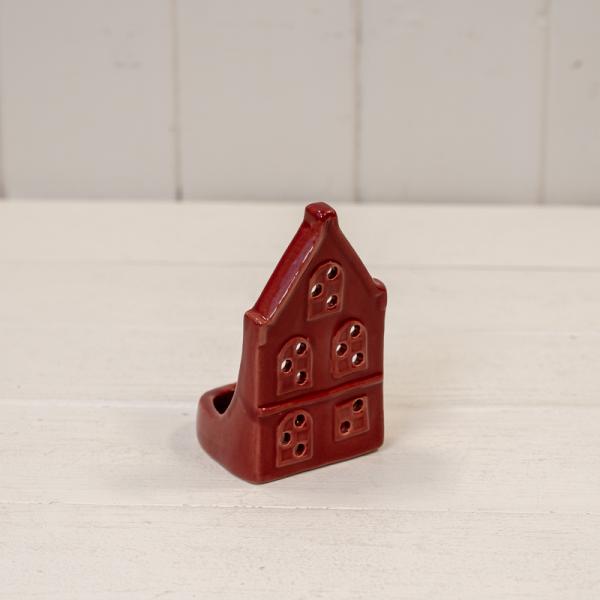 Small Red Ceramic LED Townhouse with Sand Roof. 6 Hour Timer