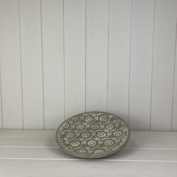 Small Concrete Leaf Dish 31 x 15 x 3