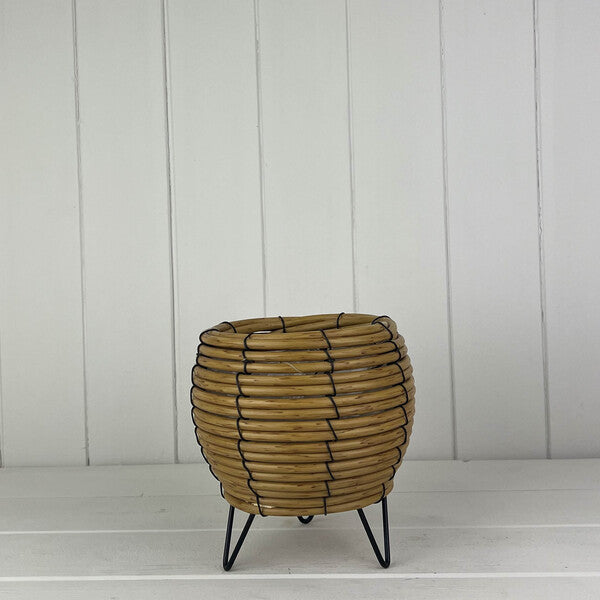 Bulbous Rattan Pot with Legs TH21.5cm MD20.5cm