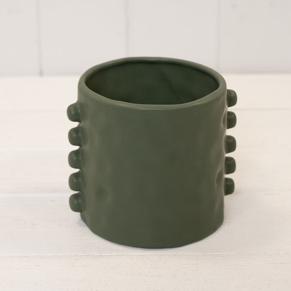 Dimpled Timeless Black Pot with Bobbins