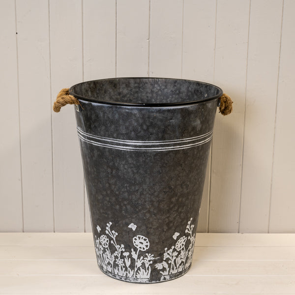 Set of 3 Zinc Planters Flower & Rib Design