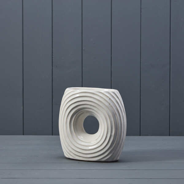 White Ceramic Vase (31cm) TD(ext)9/(int)7 x BD9 x H31cm