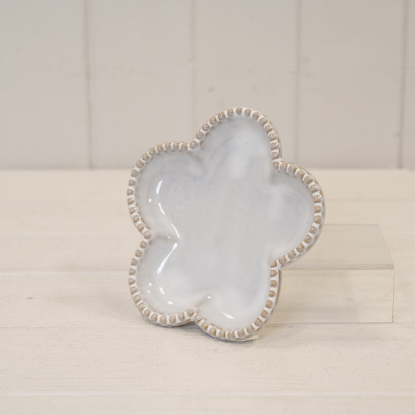 Natural Ceramic Flower Shaped Plate with Bobble Rim 17.8cmx 17.5cm x 2.9cm
