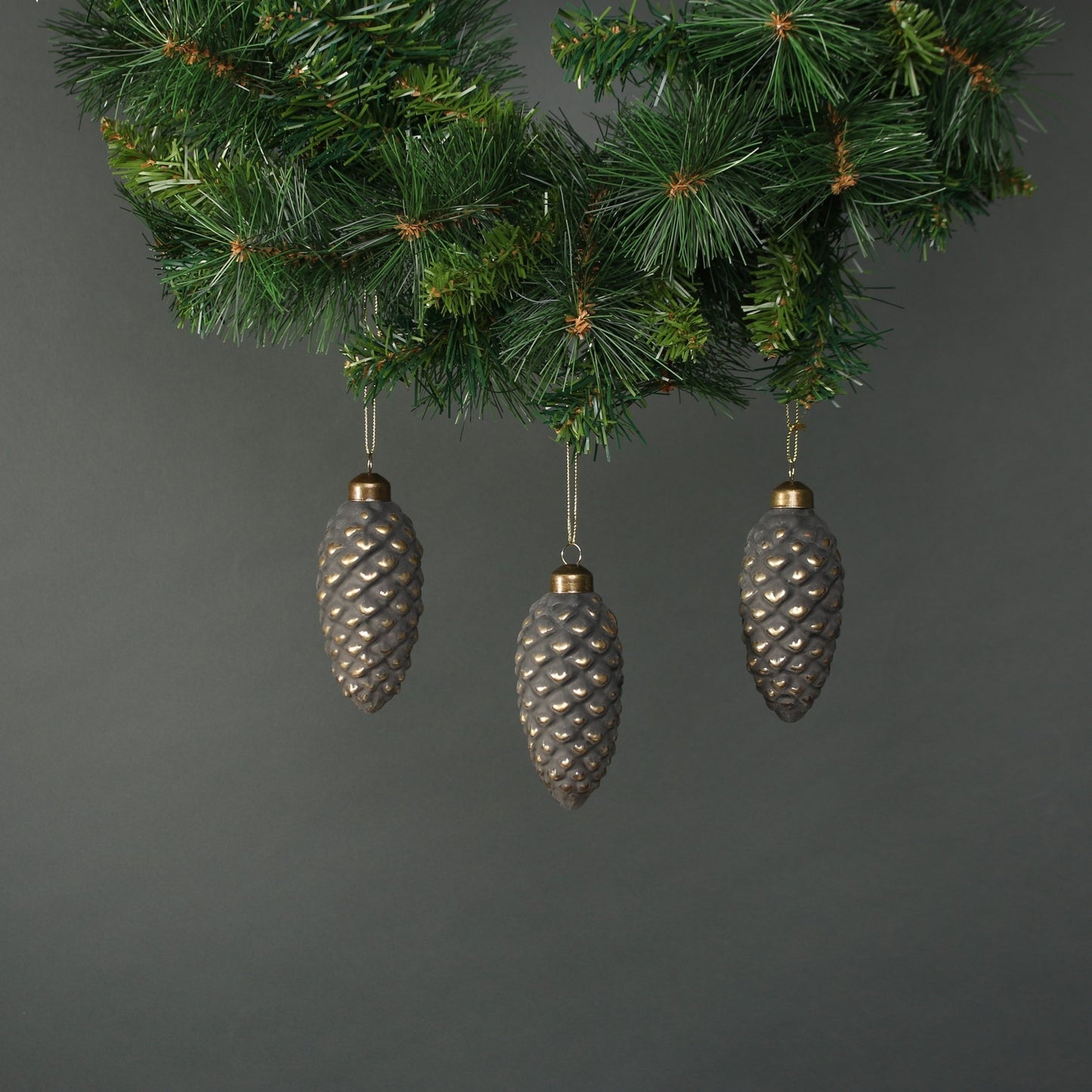 Luna Glass Pine Cone Bauble Pewter &amp; Gold (Set of 4)