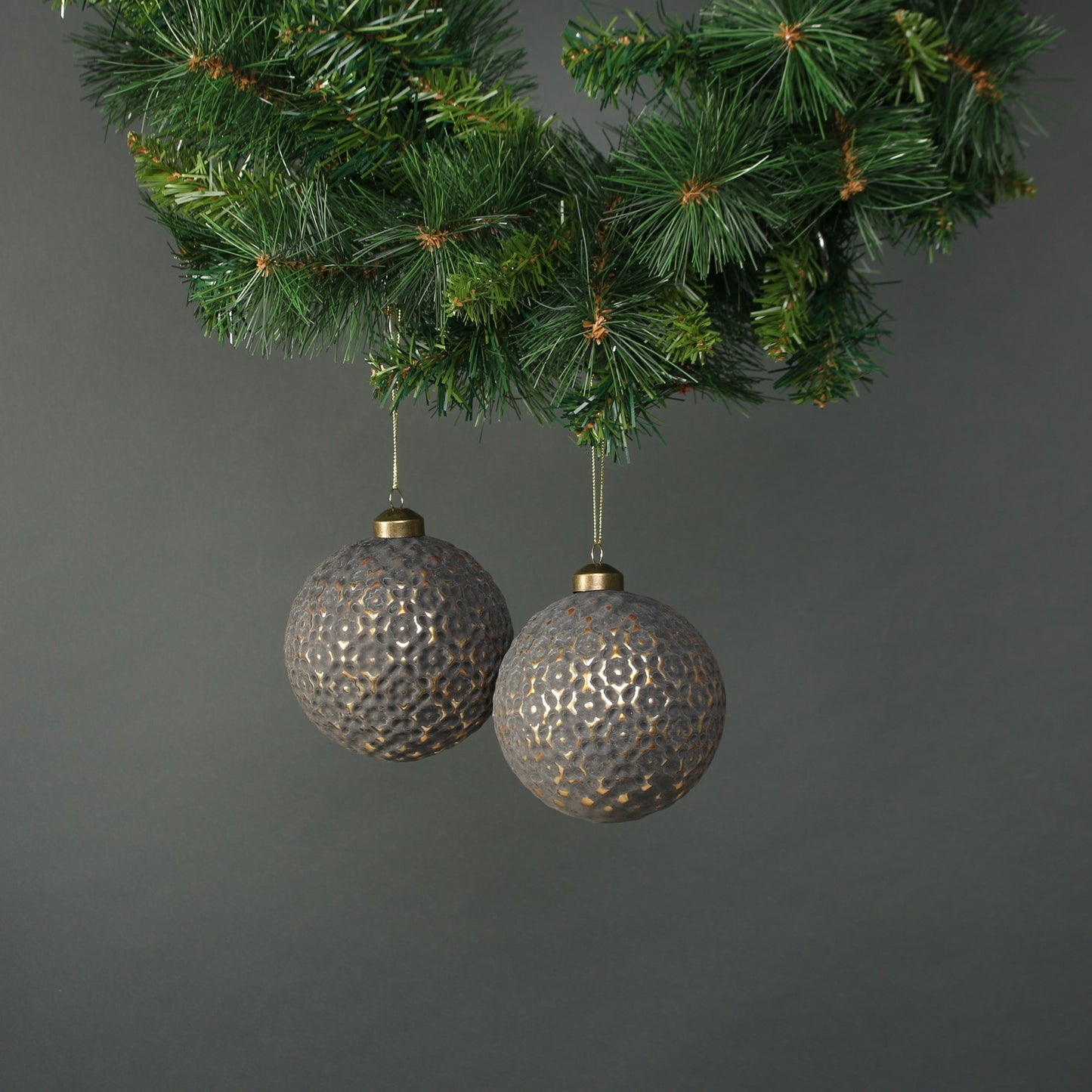 Luna 10cm Glass Ornate Bauble Pewter &amp; Silver (Set of 4)