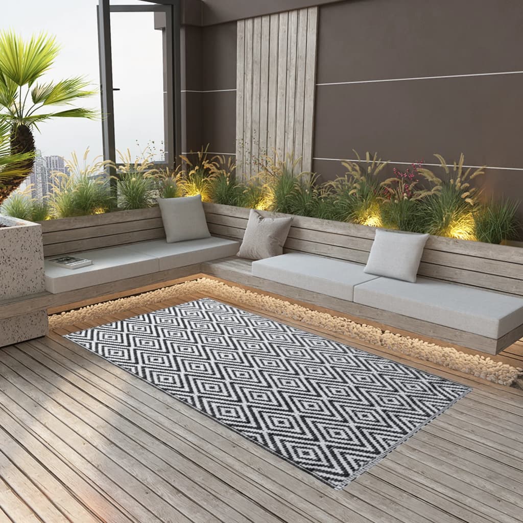 Outdoor Carpet ARAKIL White and Black 120x180 cm PP