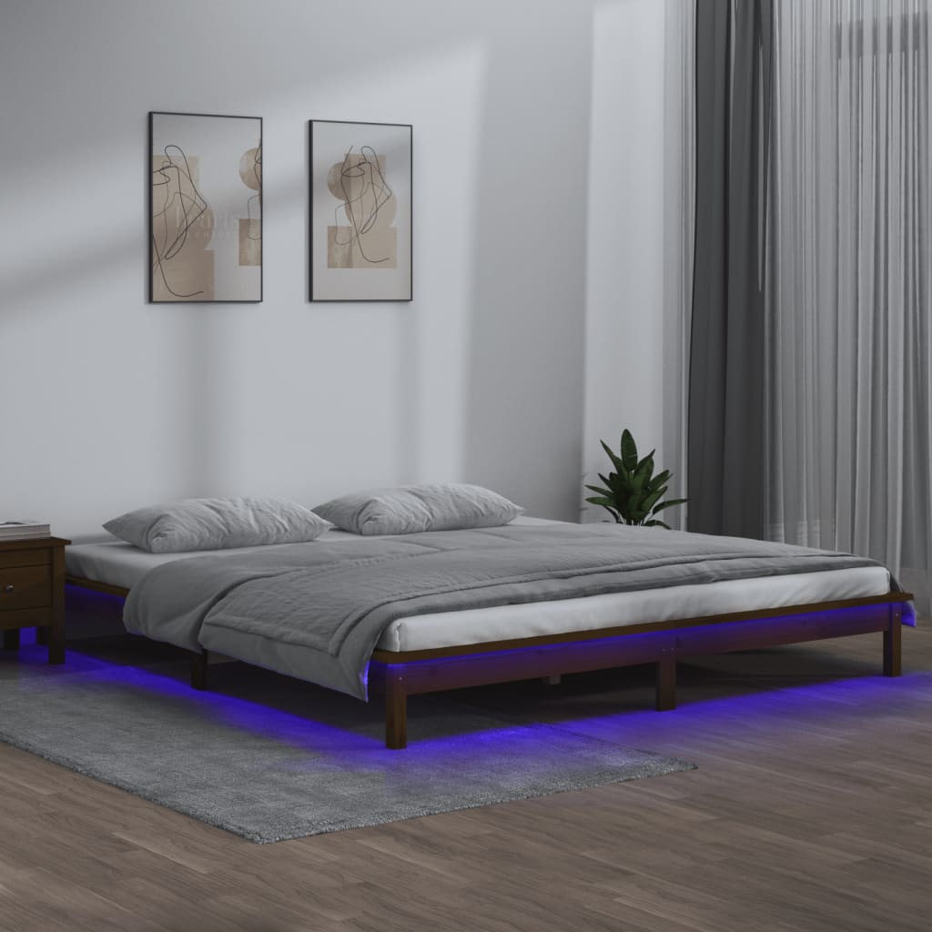 LED Bedframe honingbruin 160x200 cm massief hout