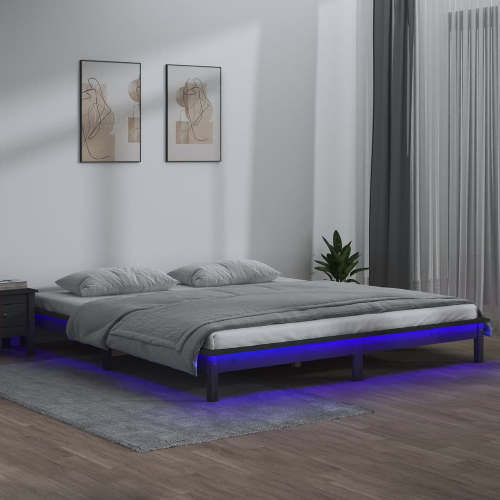 LED Bedframe grijs 200x200 cm massief hout