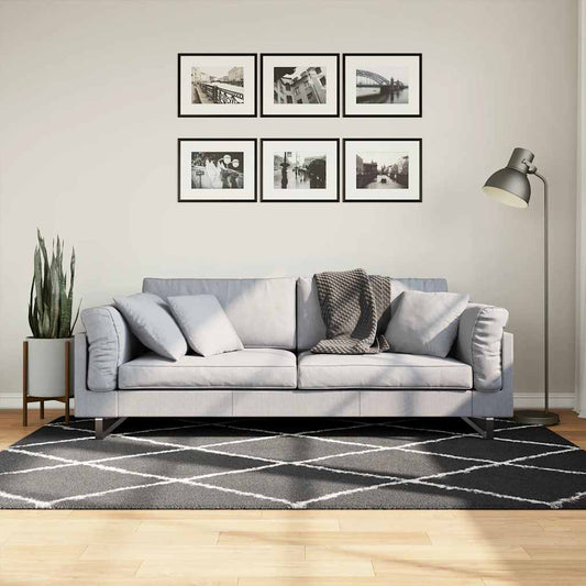 Shaggy Rug PAMPLONA High Pile Modern Black and Cream 140x200 cm