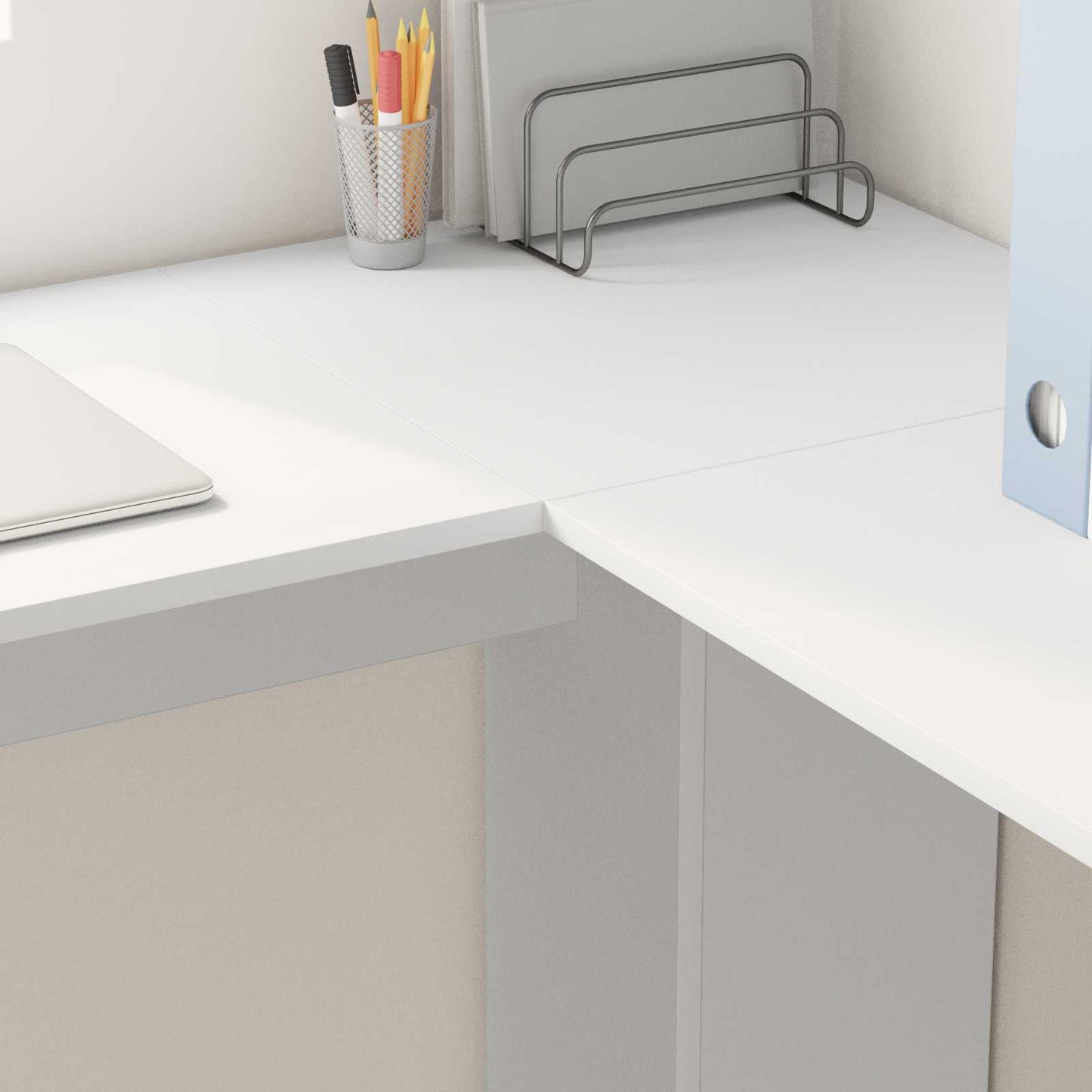 Corner Desk White Engineered Wood 140 x 113.5 x 75 cm