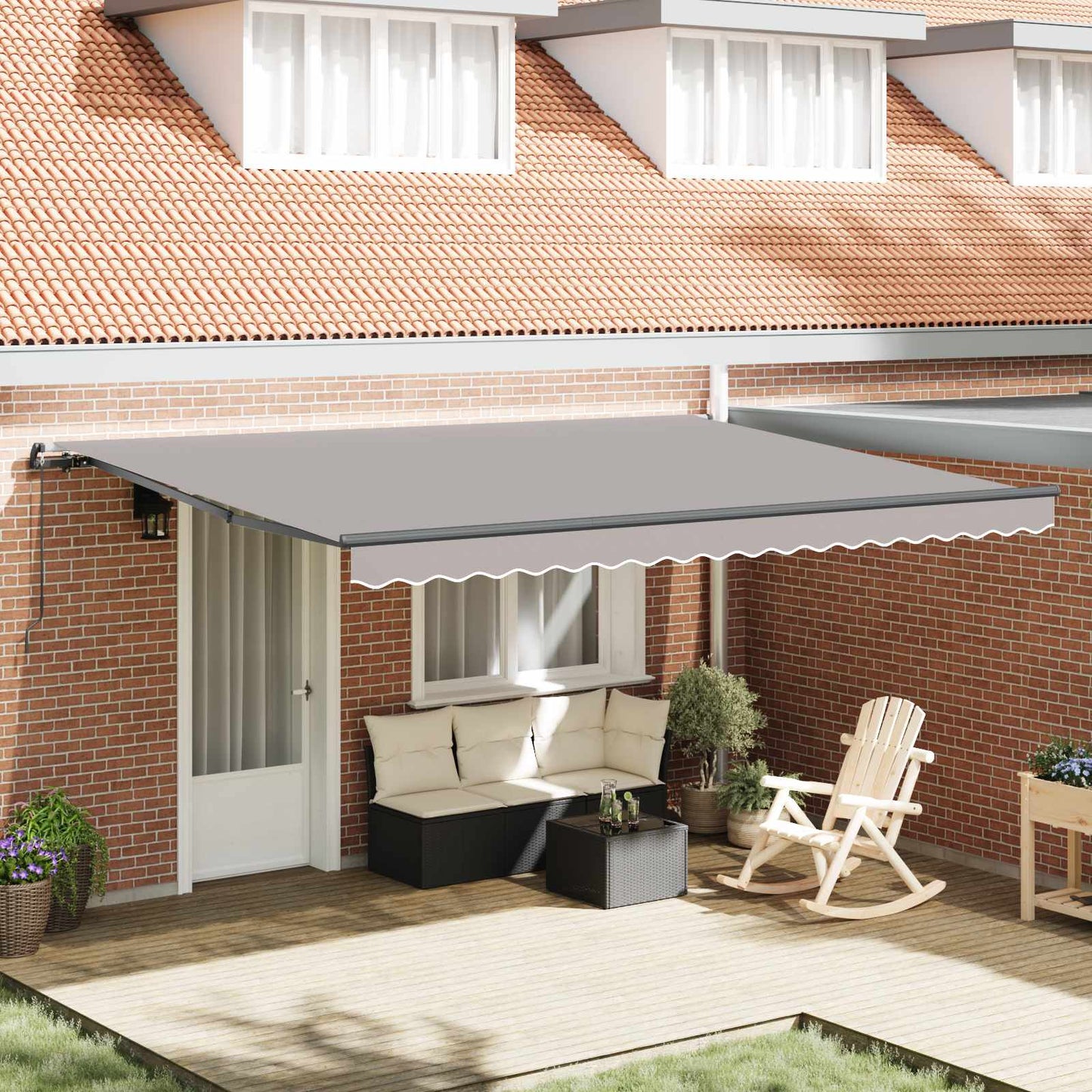 Retractable Awning Light Grey 450 x 350 cm Polyester and Steel