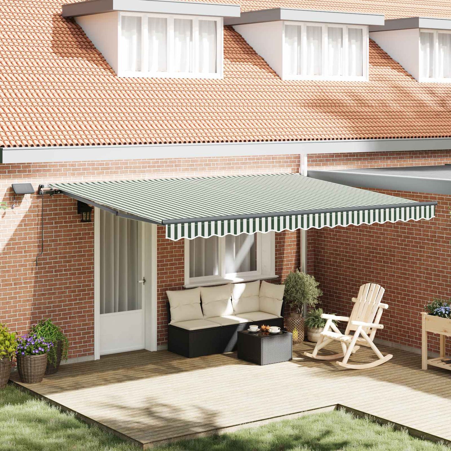 Retractable Awning Manual Green and white 450 x 350 cm Fabric