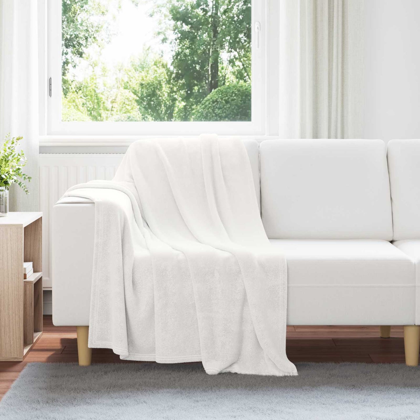 Throw Blanket White 130 x 150 cm Fleece