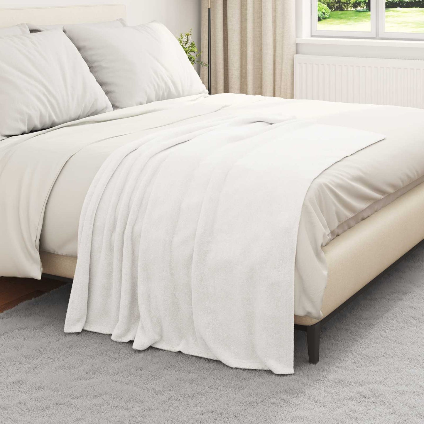 Throw Blanket White 130 x 150 cm Fleece
