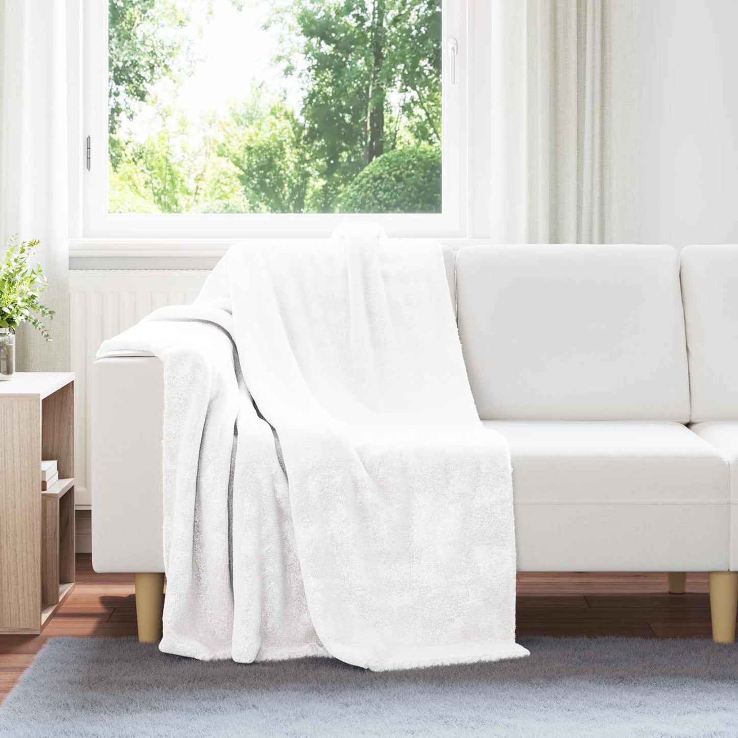 Throw Blanket White 130 x 150 cm Fleece