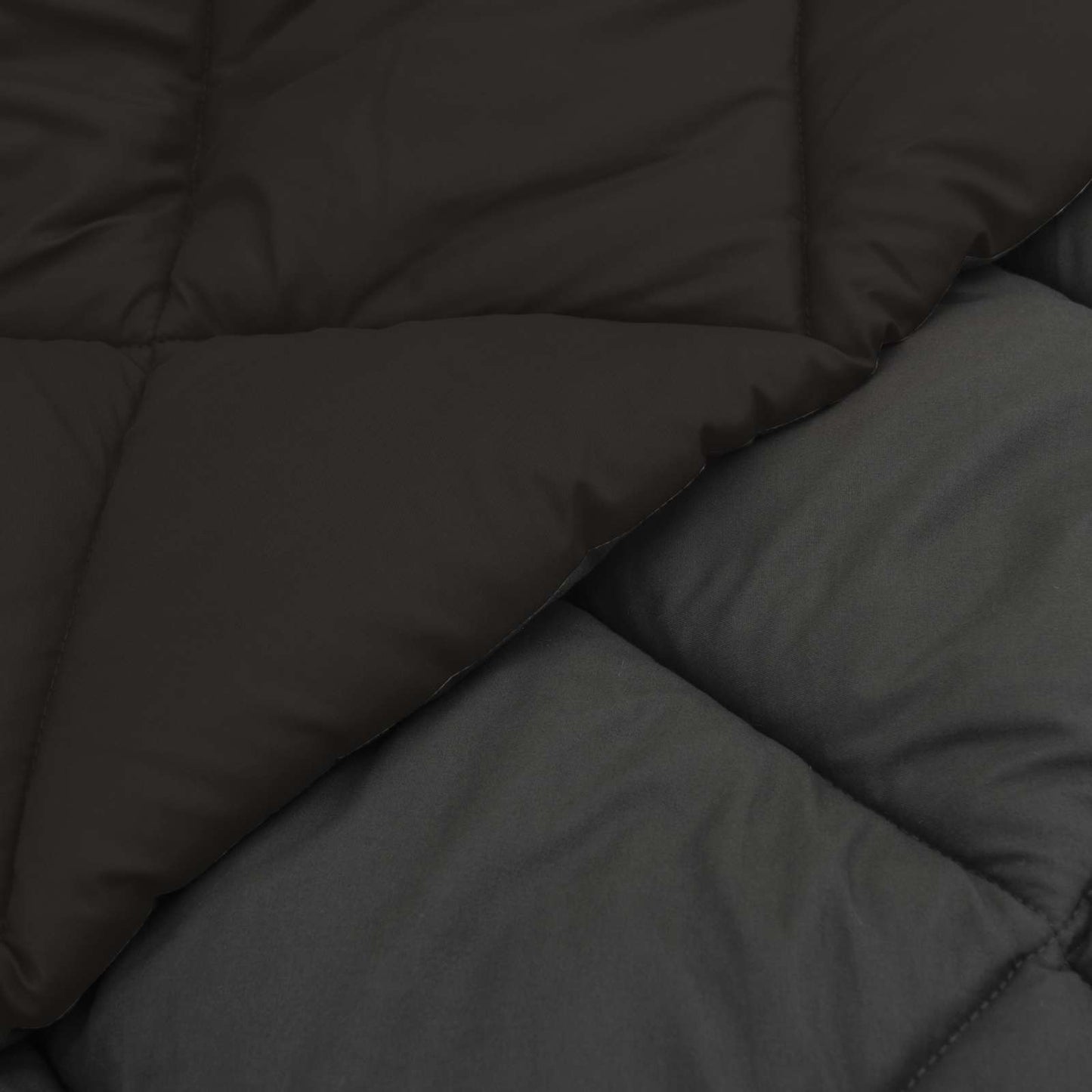 Full Year Duvet Black and Anthracite 220 x 200 cm Microfiber