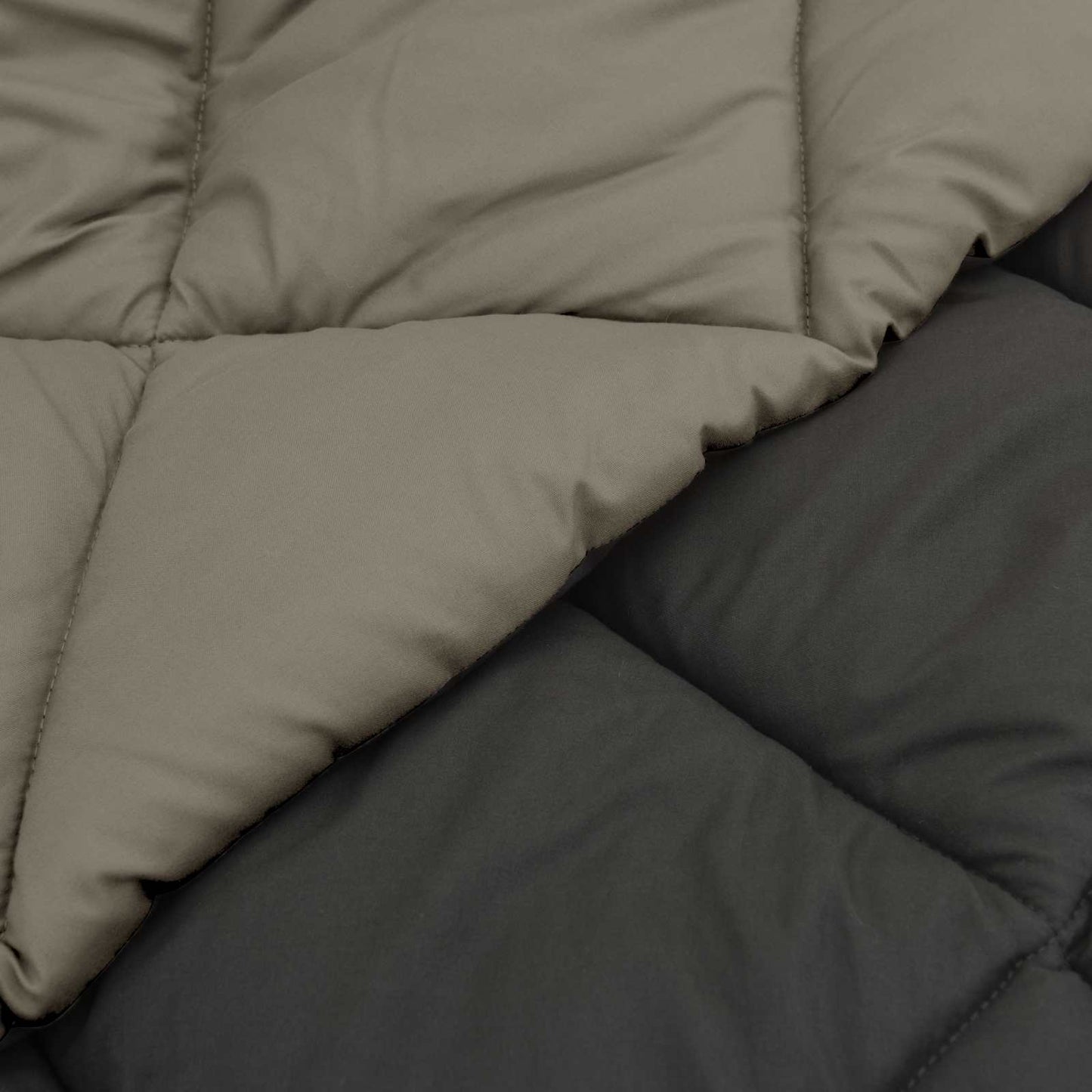Full Year Duvet Light Grey and Anthracite 240 x 260 cm