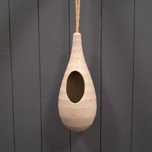 Earthy Nut Husks Hanging Acorn Birdhouse (18.7cm)