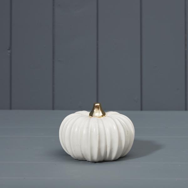 White Ceramic Pumkpin L11.5xW11.5xH7.6cm  Weight-278g