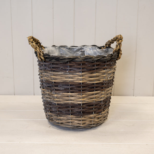Lantern with 10X10 glass in black colour TD14 xH40/TH59  Max 25cm glass size TD10 xH10cm  Weight-13