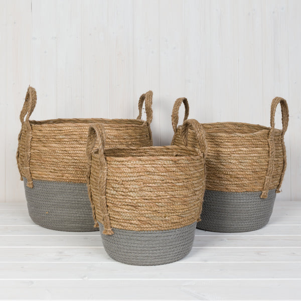 Large Cylinder White and Black Cotton Planter with Tassels (18cm)  Weight-68g
