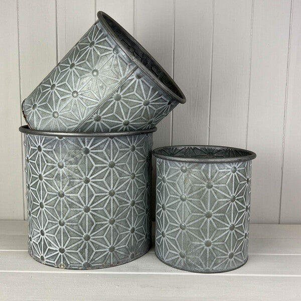 Zinc trough with hammered finish (embossed) and rope ears T26cmx12.5cm H10cm