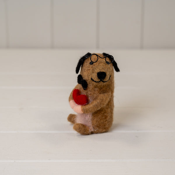 Sausage Dog Holding Heart 9x9x10cm  Weight- 10g